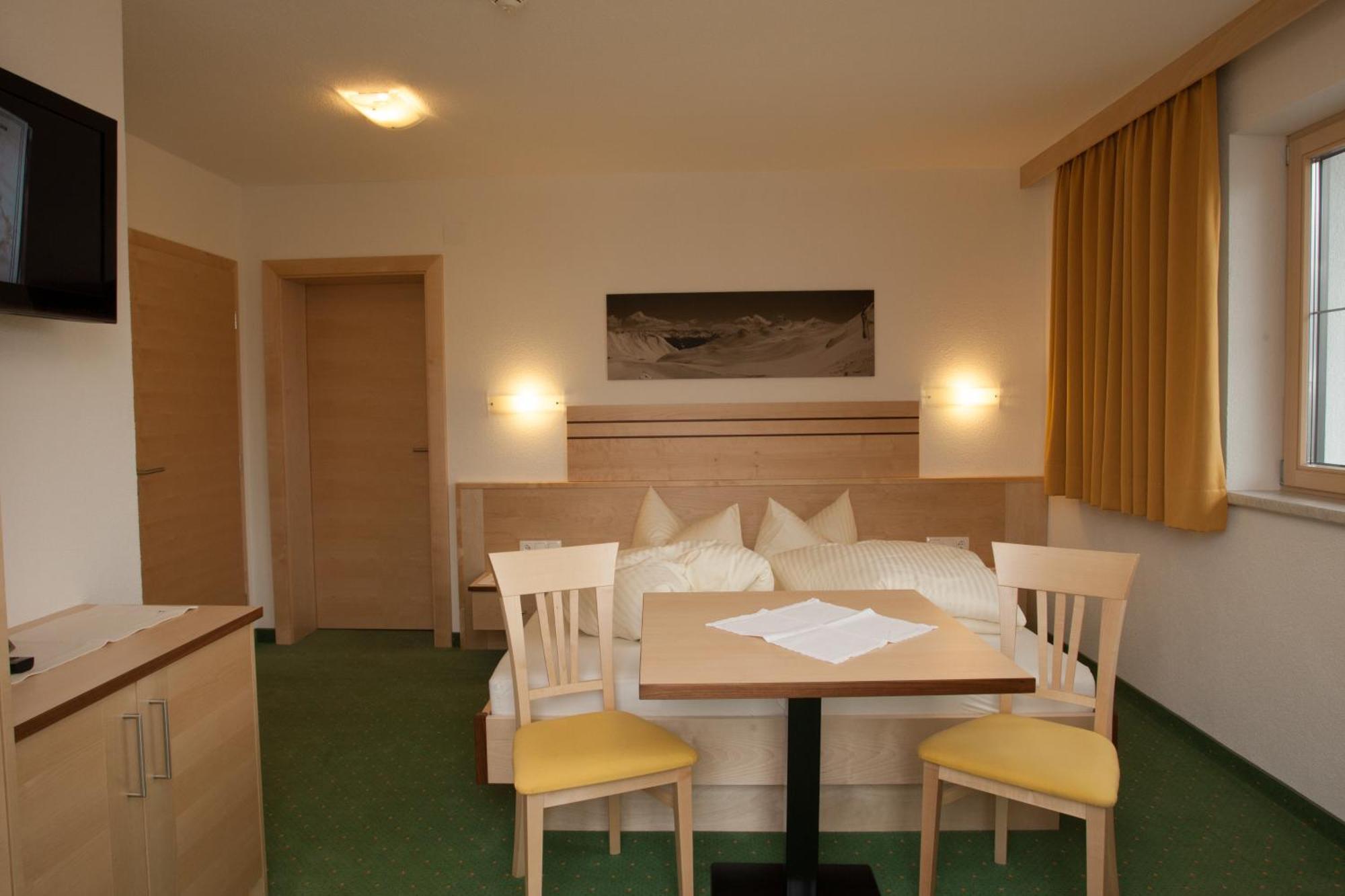Haus Muehlbach Hotel ฟิสส์ ภายนอก รูปภาพ