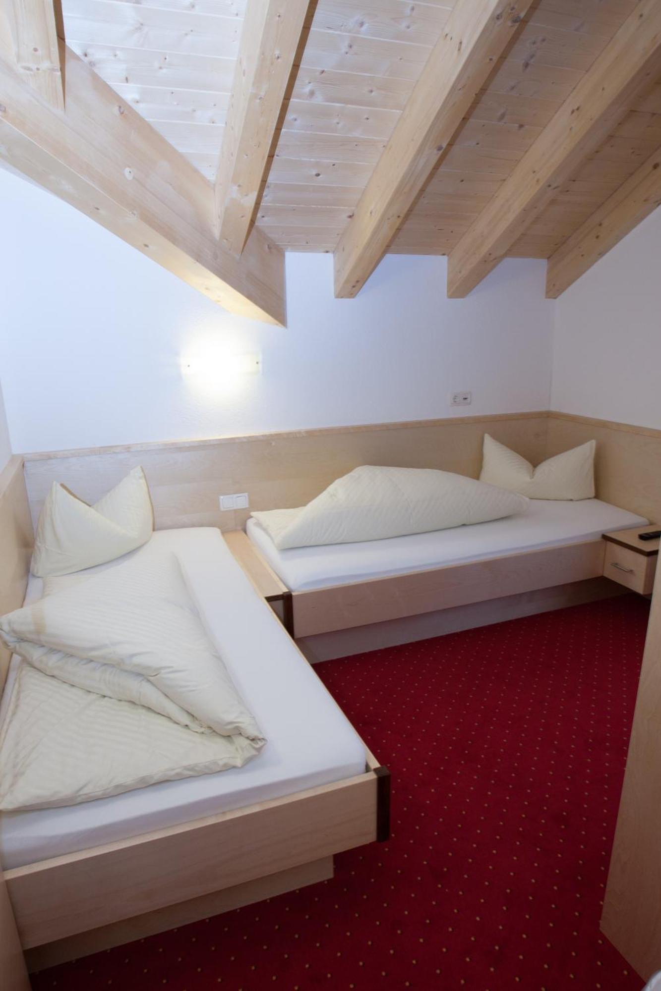 Haus Muehlbach Hotel ฟิสส์ ภายนอก รูปภาพ
