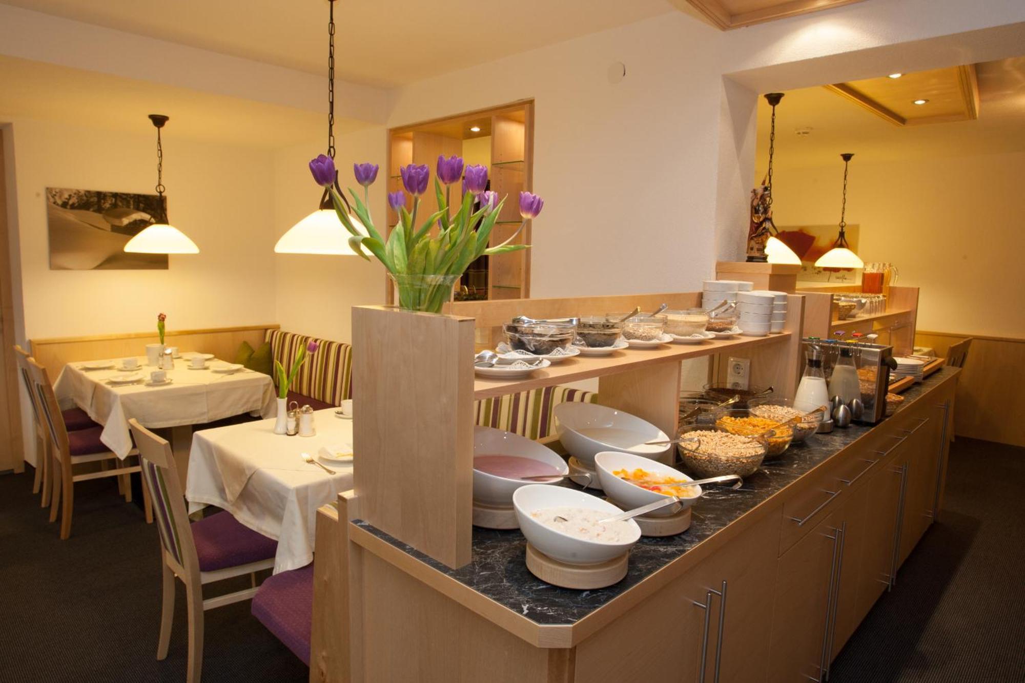 Haus Muehlbach Hotel ฟิสส์ ภายนอก รูปภาพ