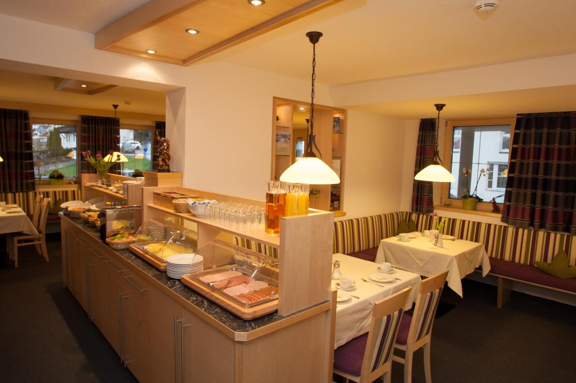 Haus Muehlbach Hotel ฟิสส์ ภายนอก รูปภาพ
