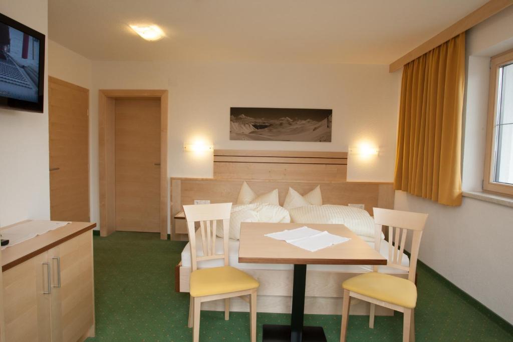 Haus Muehlbach Hotel ฟิสส์ ห้อง รูปภาพ