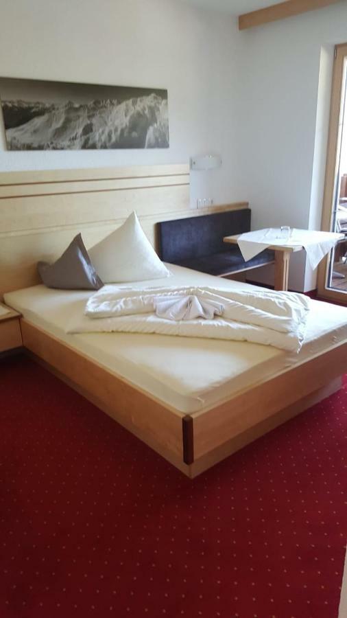 Haus Muehlbach Hotel ฟิสส์ ภายนอก รูปภาพ